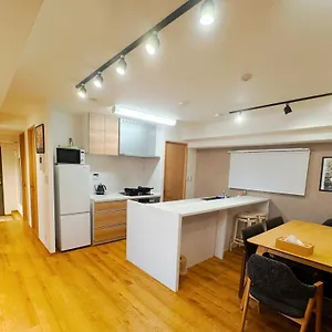  Apartment Asakusa Tatami Retreat: Convenient Metro Access